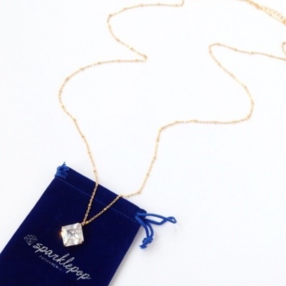 Sparklepop Sydney Pendant 18K Gold-Plated Necklace